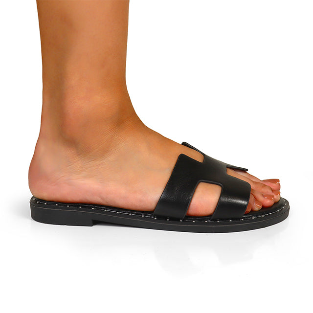 CARINA-1 ROUND TOE STUDED SOLE SANDL BLACK