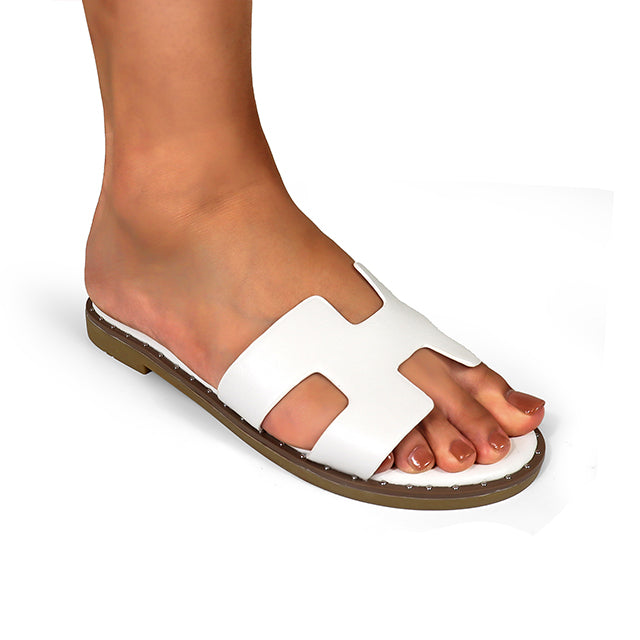 CARINA-1 ROUND TOE STUDED SOLE SANDL WHITE