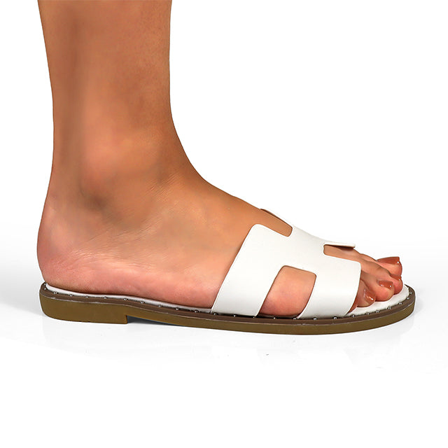 CARINA-1 ROUND TOE STUDED SOLE SANDL WHITE