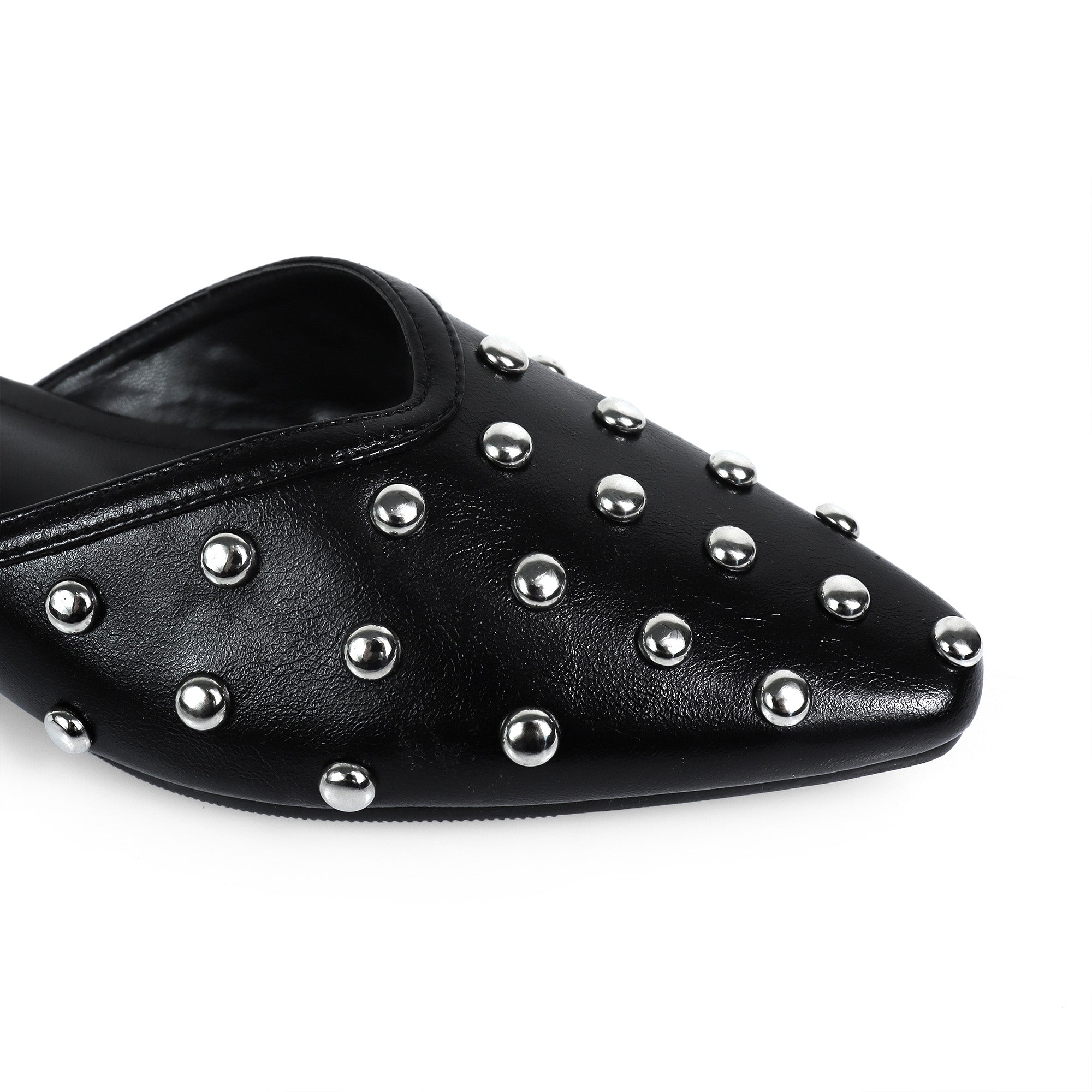 CHESS-1 STUDDED MULE FLAT BLACK
