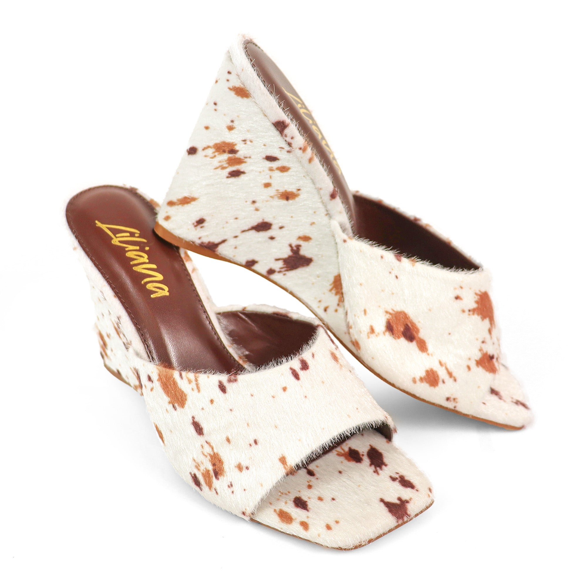 GILDA-4 WEDGE MULE COW
