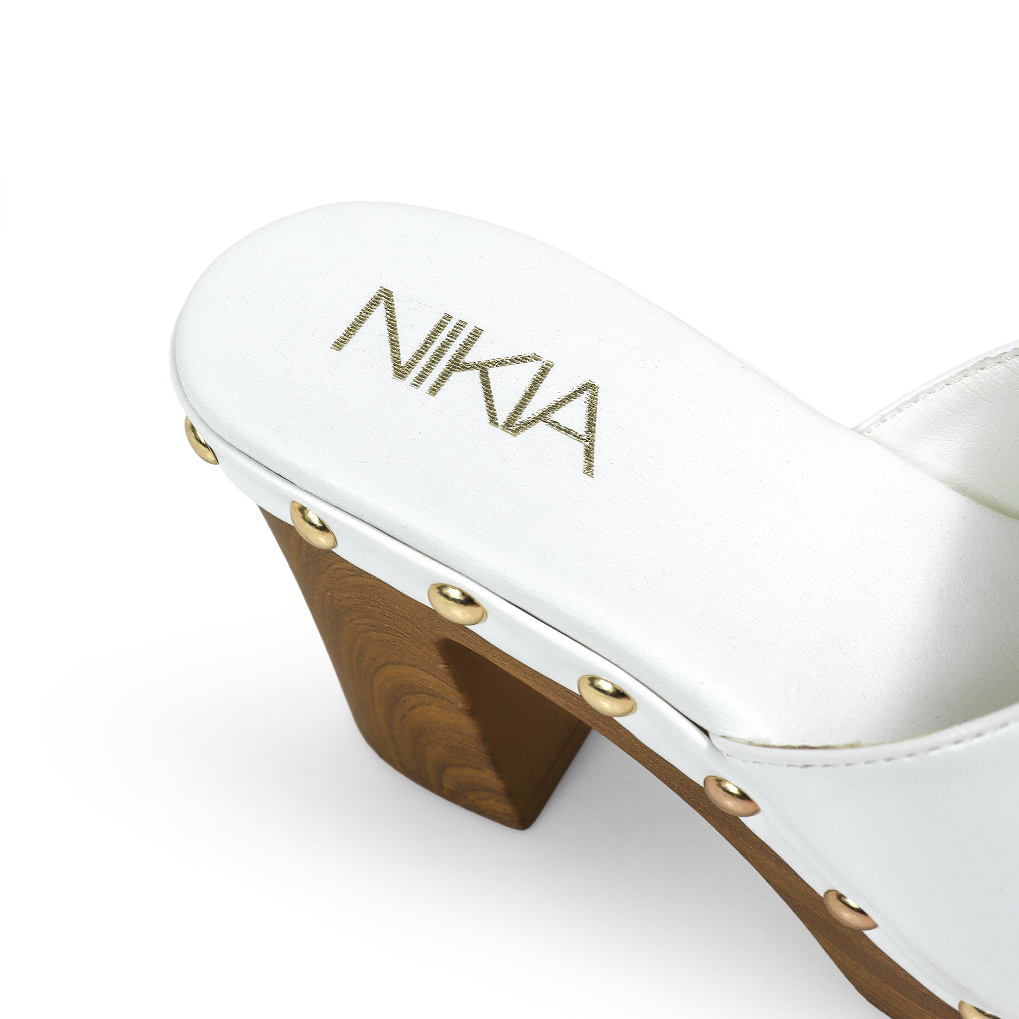 IBIZA-4 STUD PLATFORM W/CHUNKY HEEL WHITE