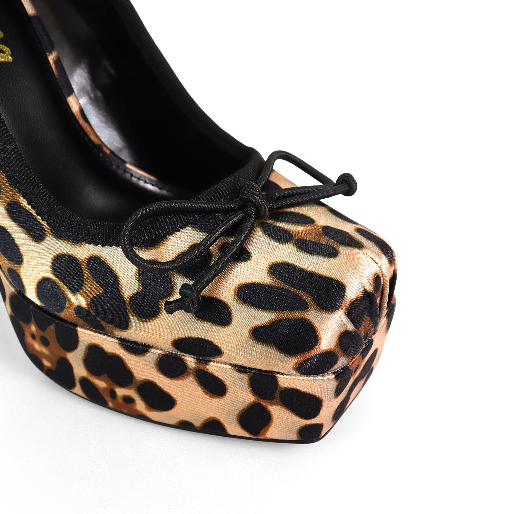 ITZY-1 BALLERINA TOE SATIN PLATFORM PUMP LEOPARD