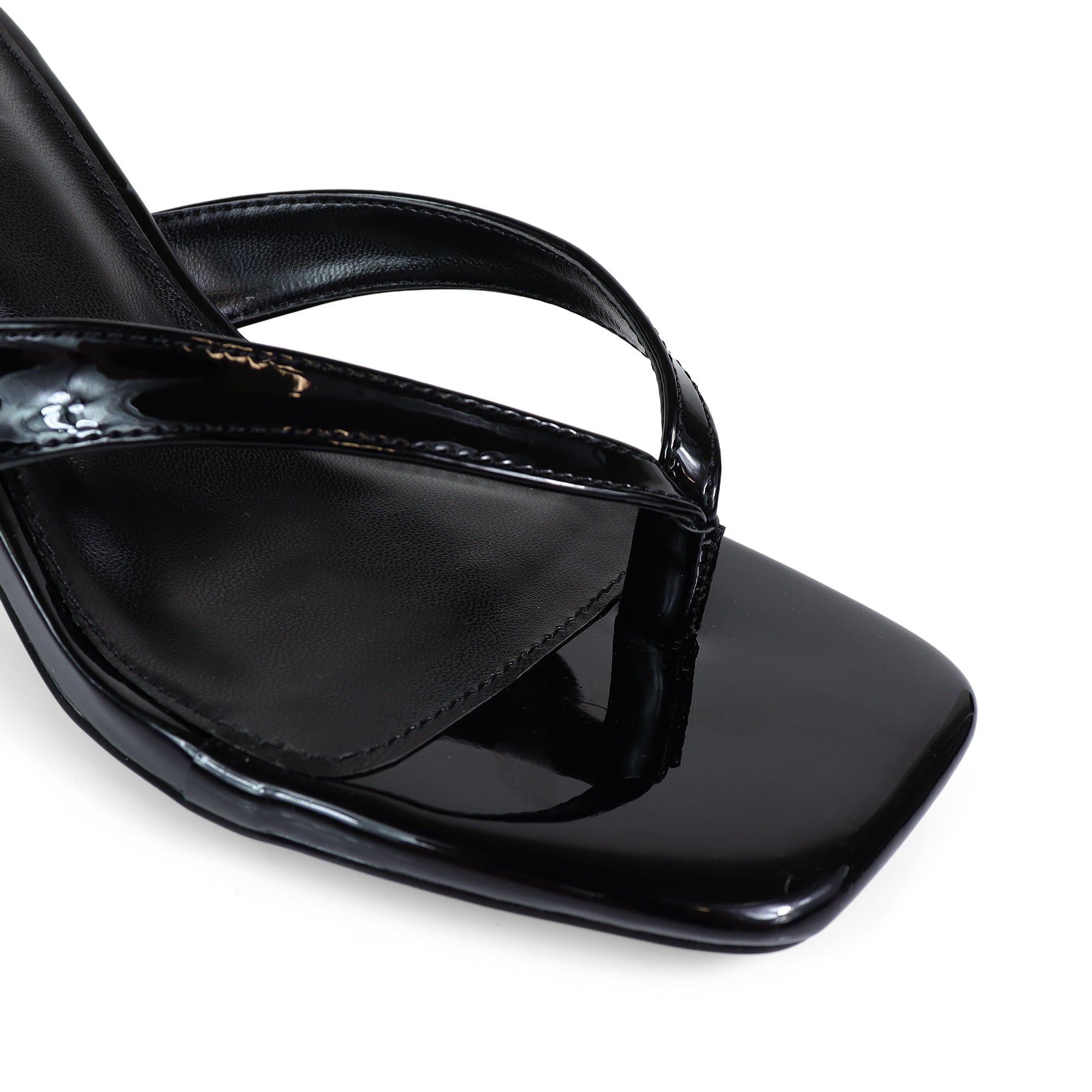 JIN-1 PATENT THONG KITTEN HEEL BLACK