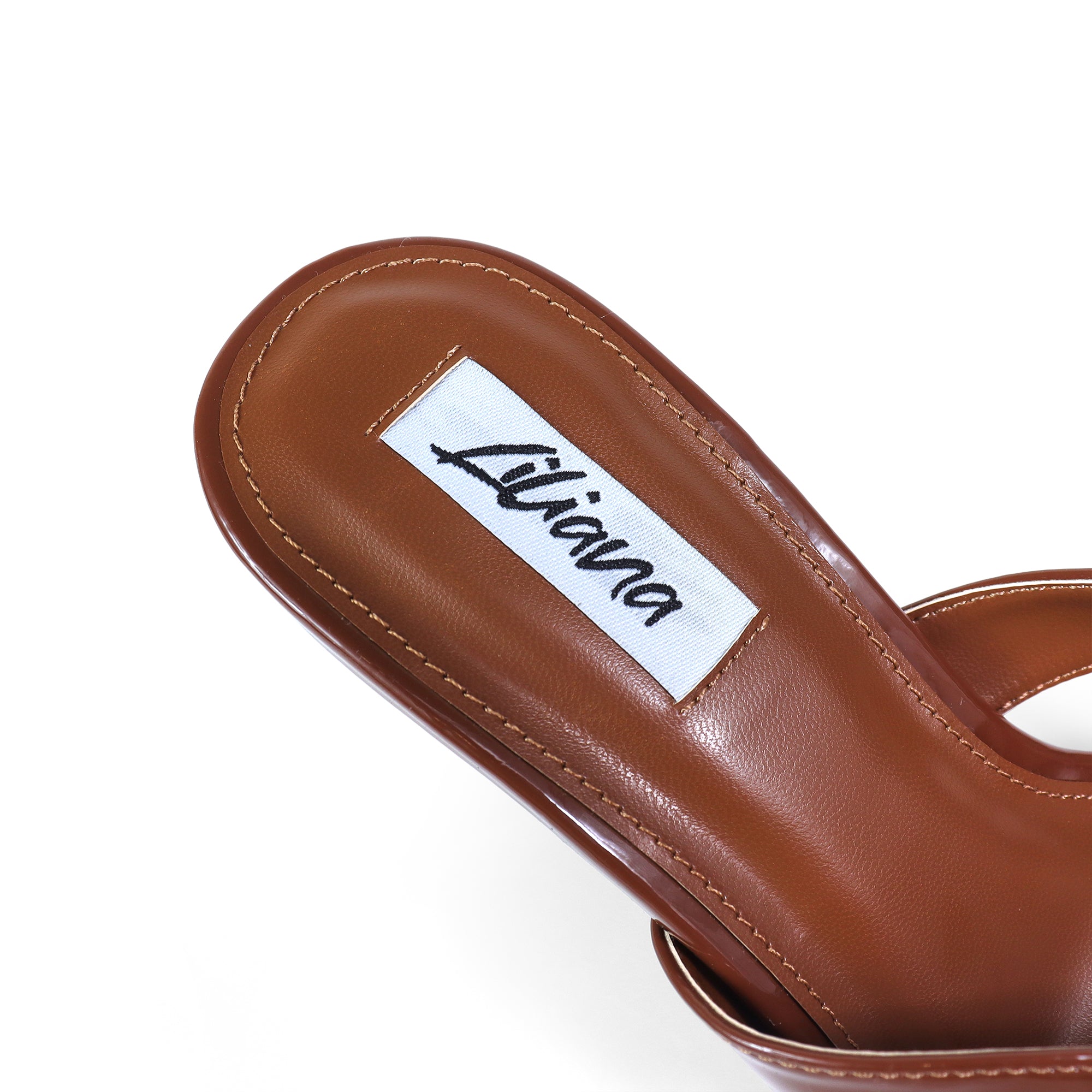 JIN-1 PATENT THONG KITTEN HEEL MOCHA