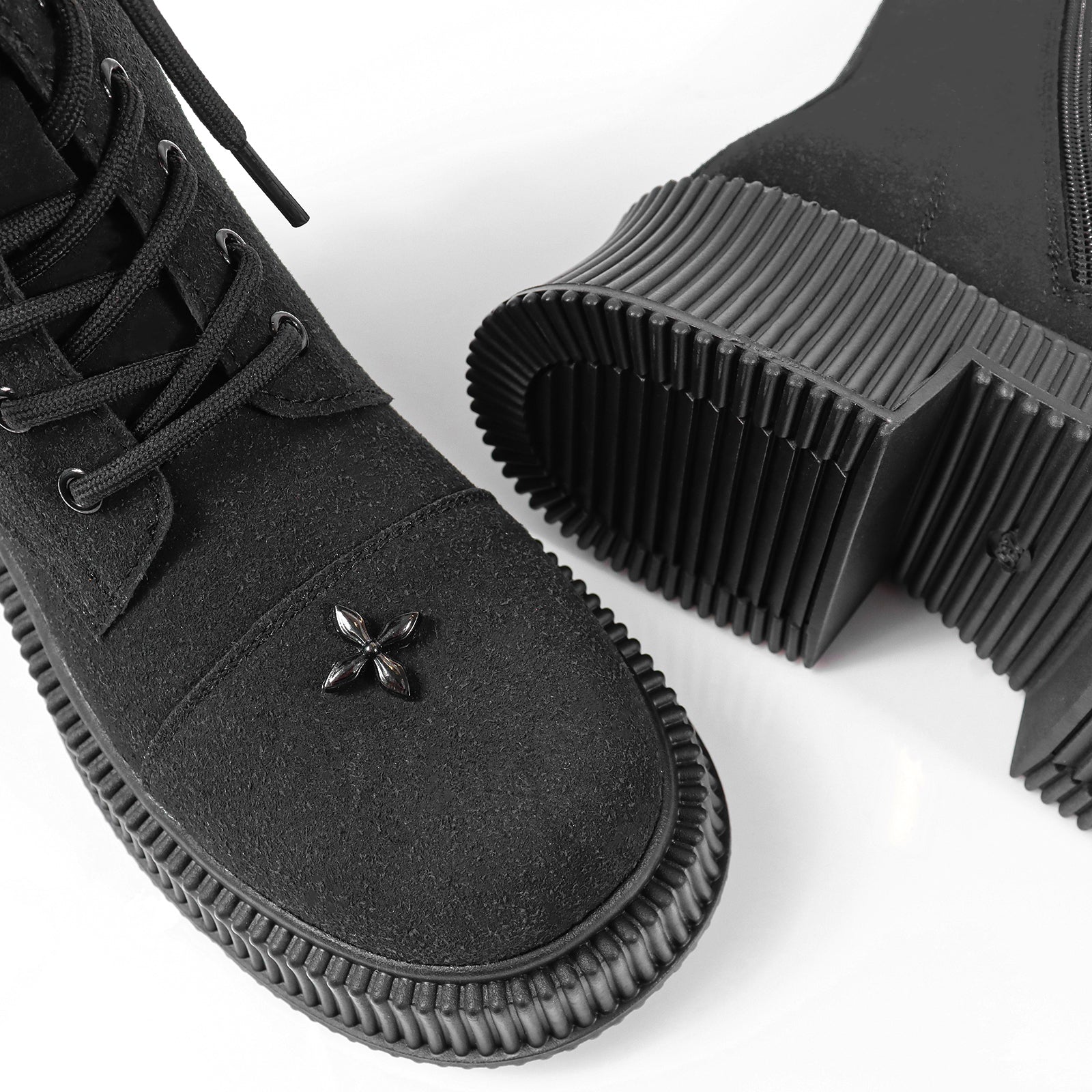 JUDAH-1 ROUND TOE LACE UP CROSS FLOWER DETAIL W/ANKLE DESERT BOOTI BLACK