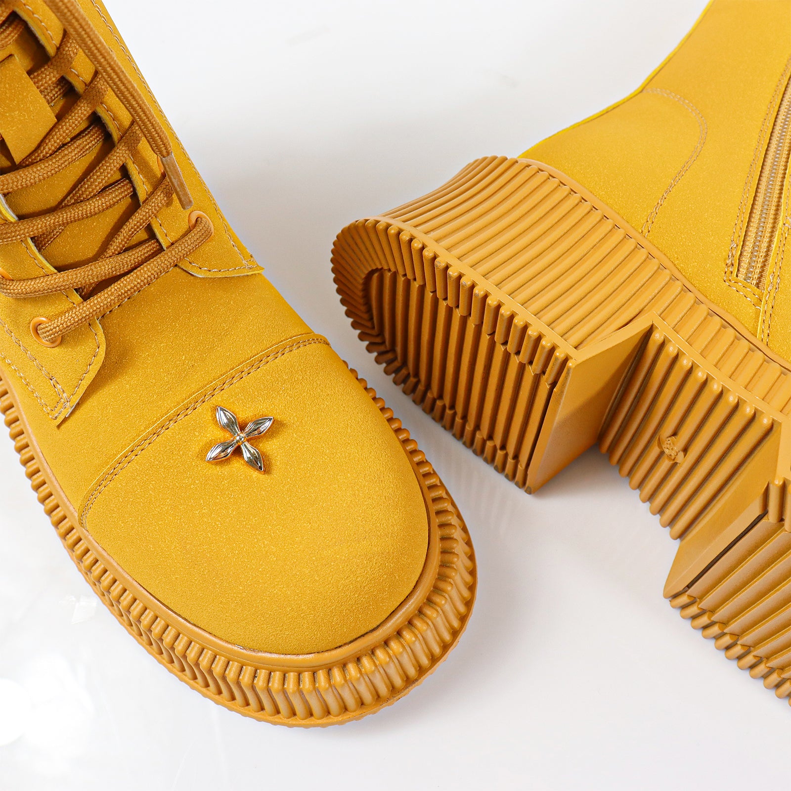 JUDAH-1 ROUND TOE LACE UP CROSS FLOWER DETAIL W/ANKLE DESERT BOOTI CAME