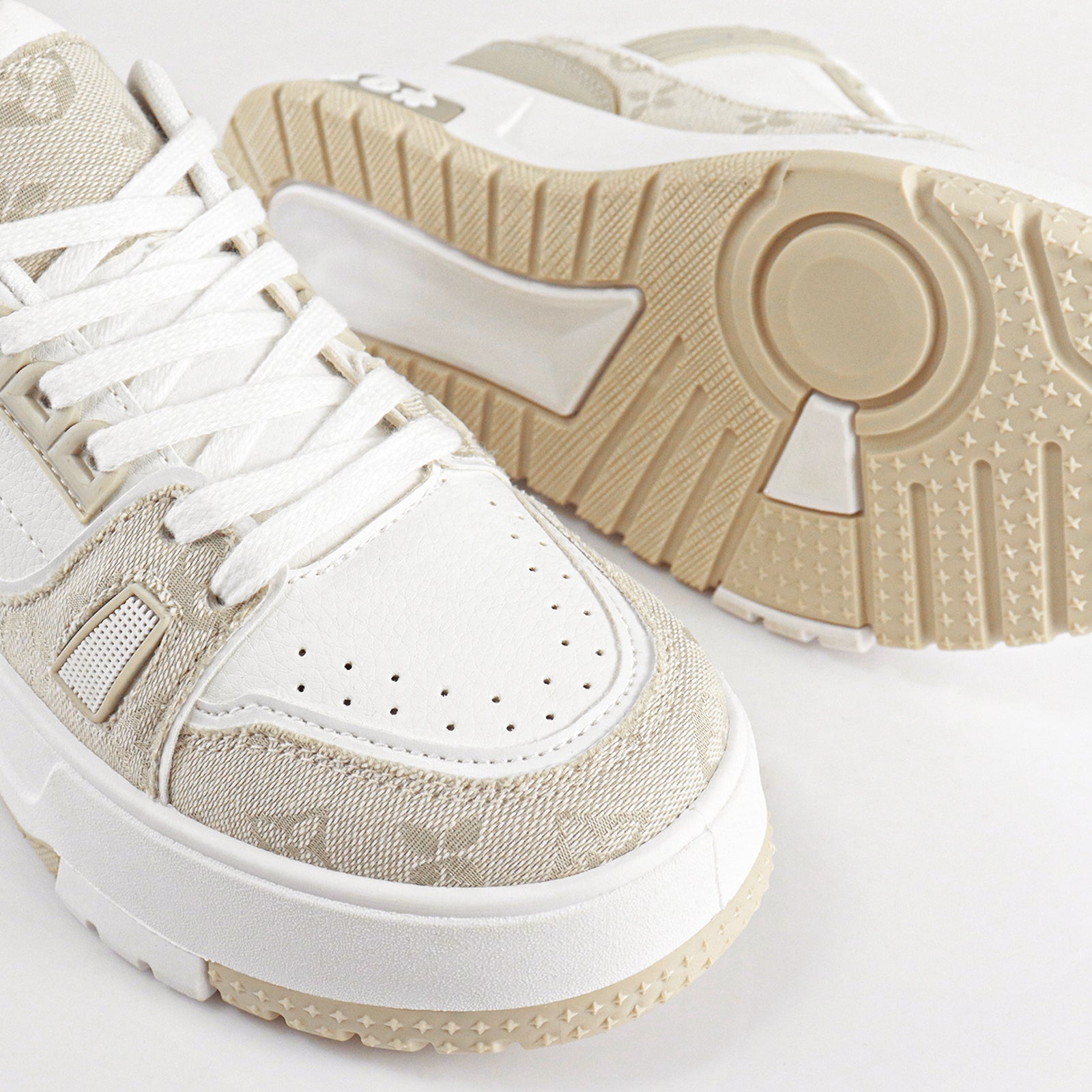 LANDA-2 CLASSIC WHITE SNEAKER PRINTED PATTERN W/ THICK PLATFORM WHITE