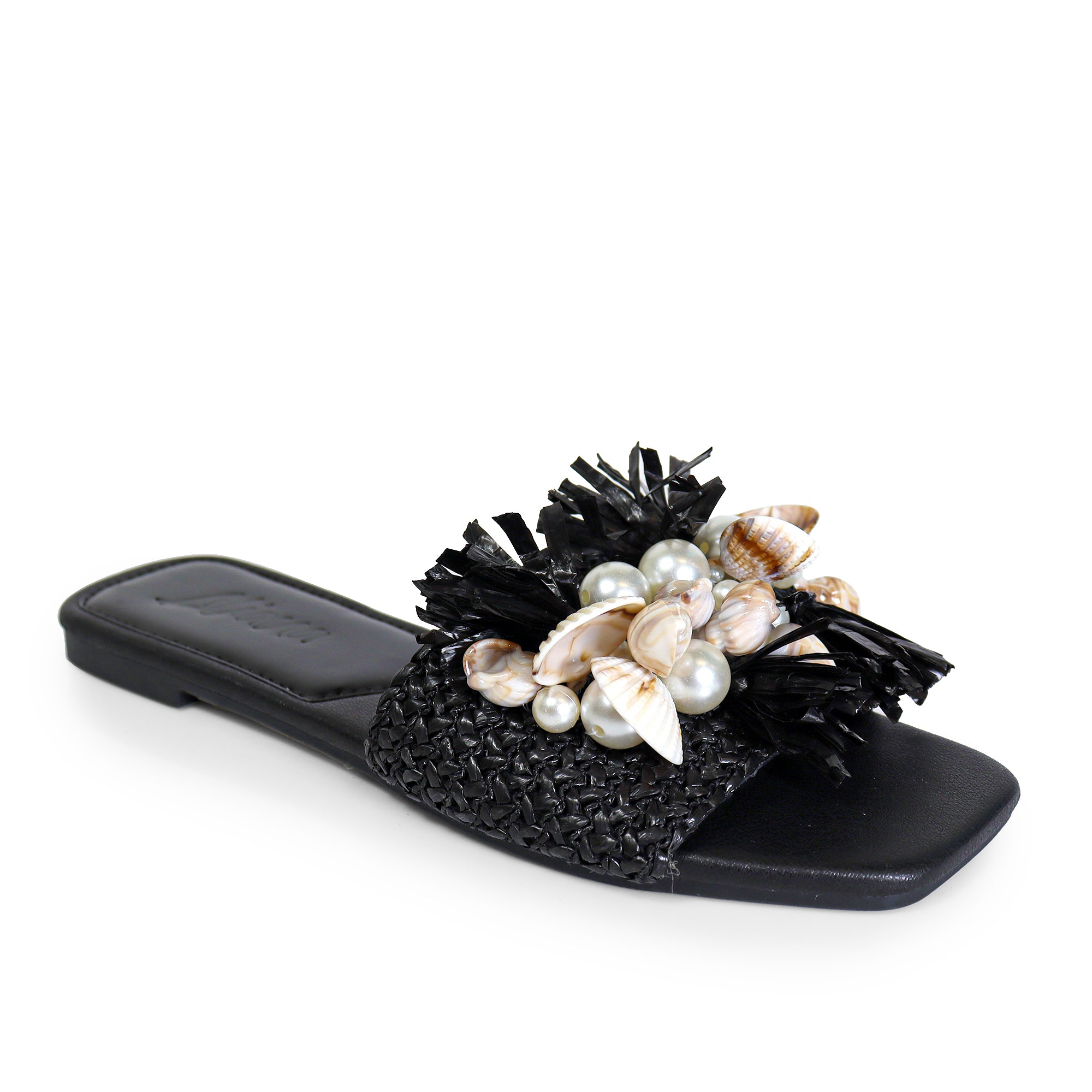 LEXI BEACHY RAFFIA SEA SHELL PEARL W/FLAT SANDAL BLACK