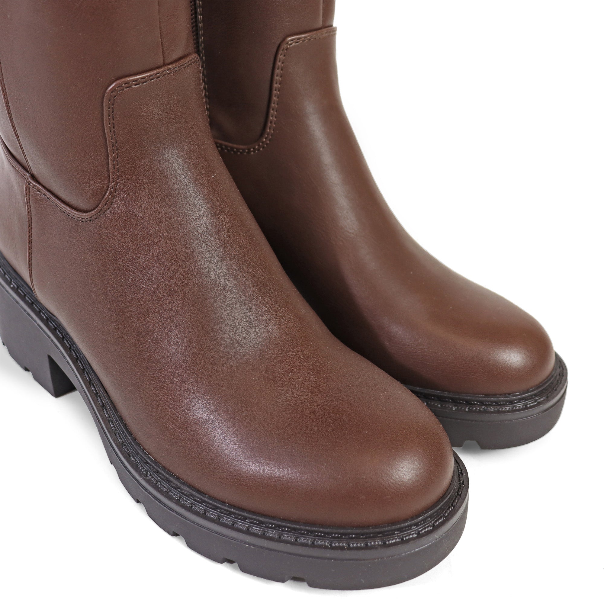 LINDSEY-1 CALF BOOT W/ LUG SOLE CHOCOLATE