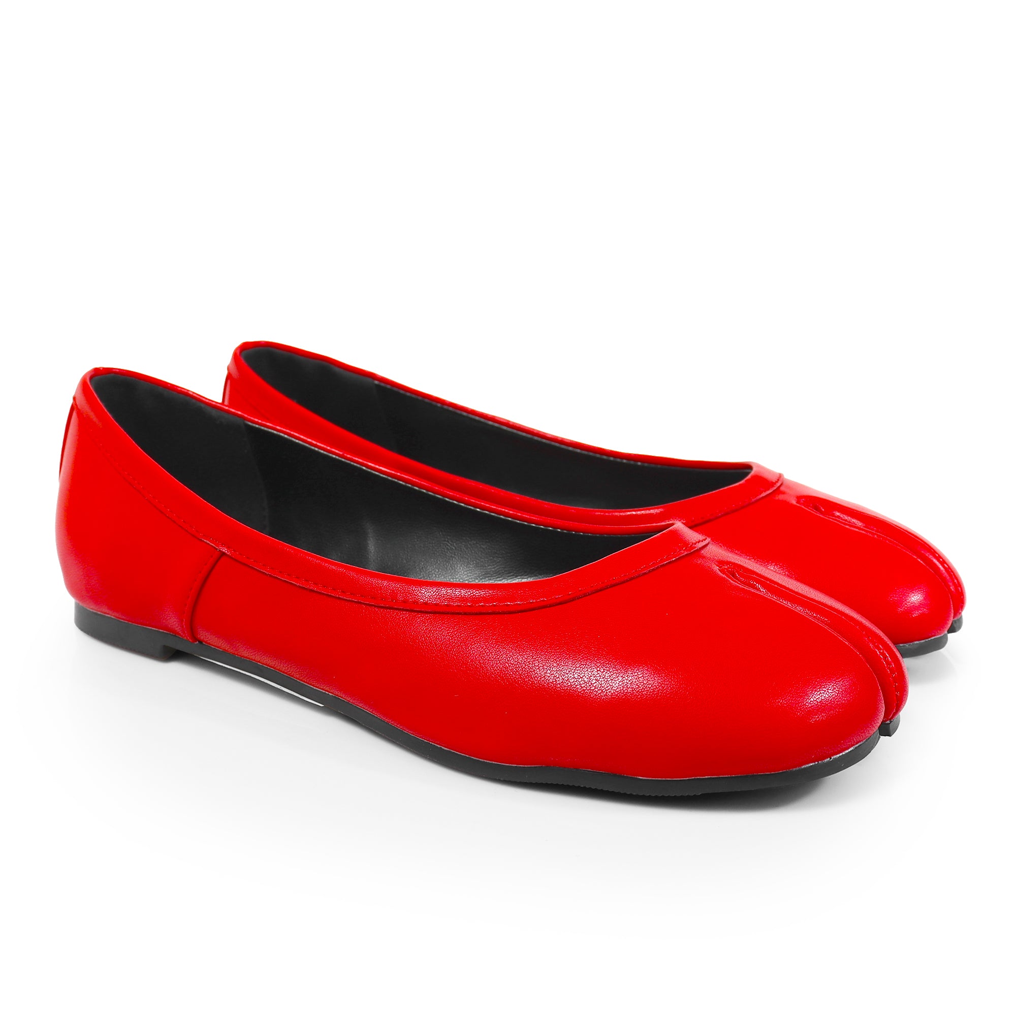 MAHOMES-2 TABI CAMEL SPLIT TOE FLAT RED