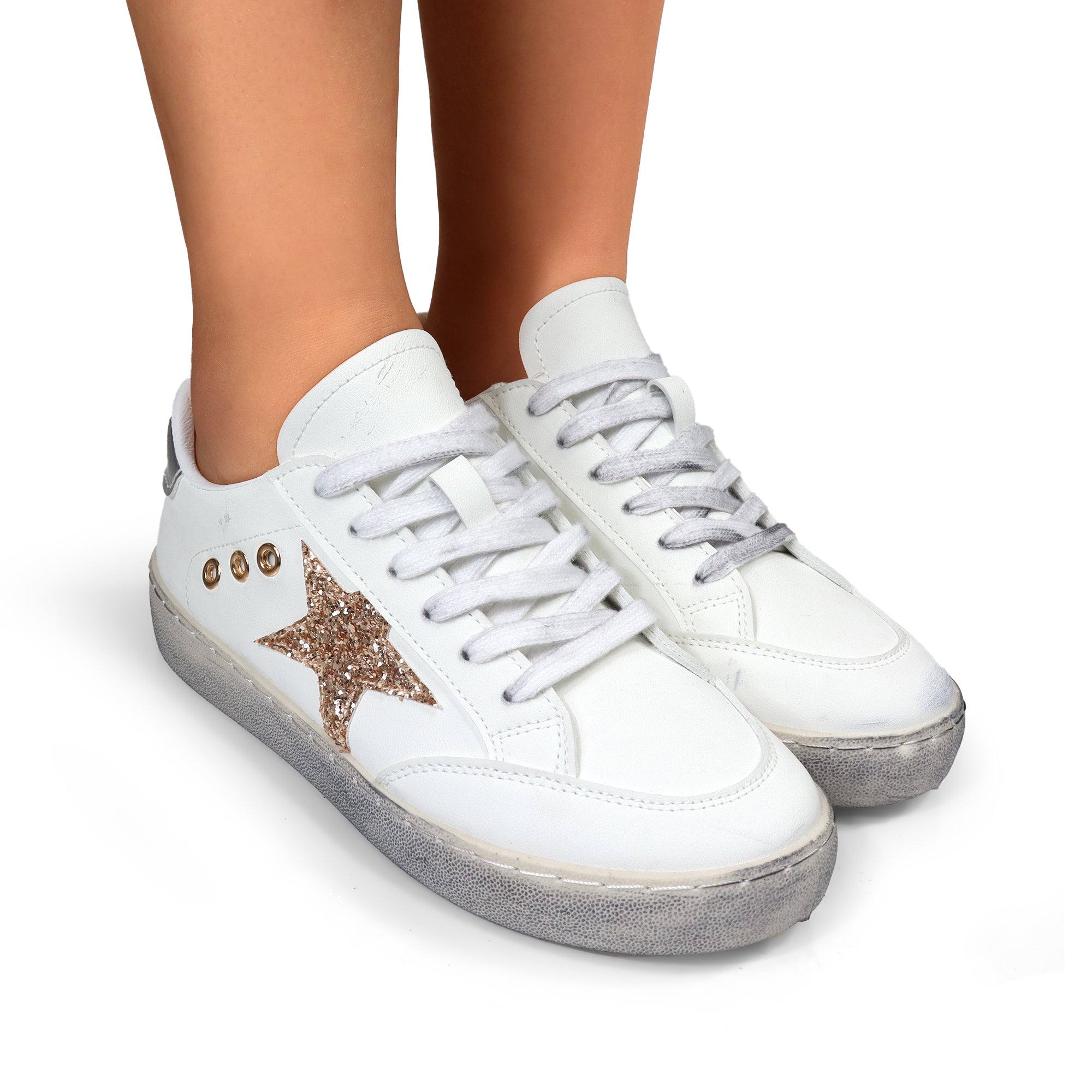 MONDAY-3  BURNISH EFFECT PATCHED SNEAKER GOLD