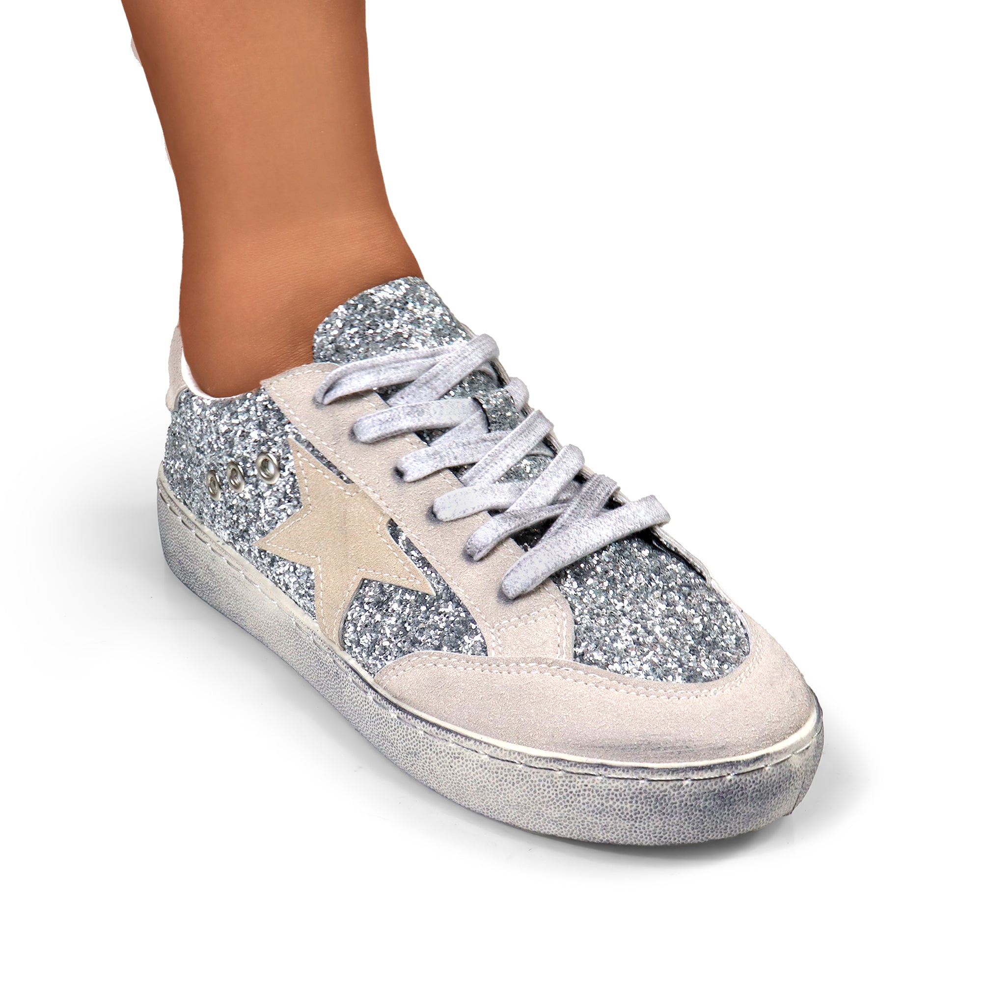 MONDAY-3  BURNISH EFFECT PATCHED SNEAKER SILVER