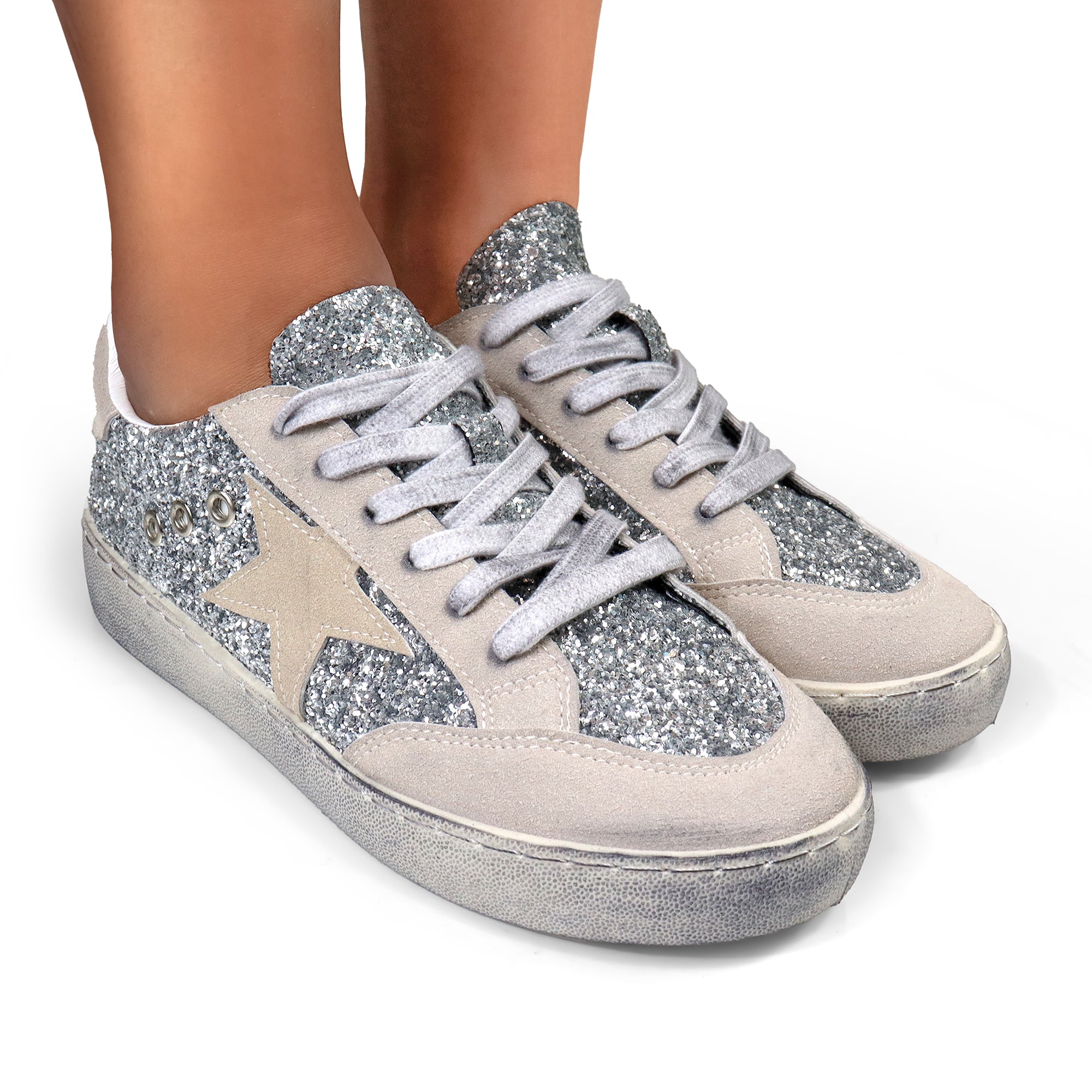 MONDAY-3  BURNISH EFFECT PATCHED SNEAKER SILVER