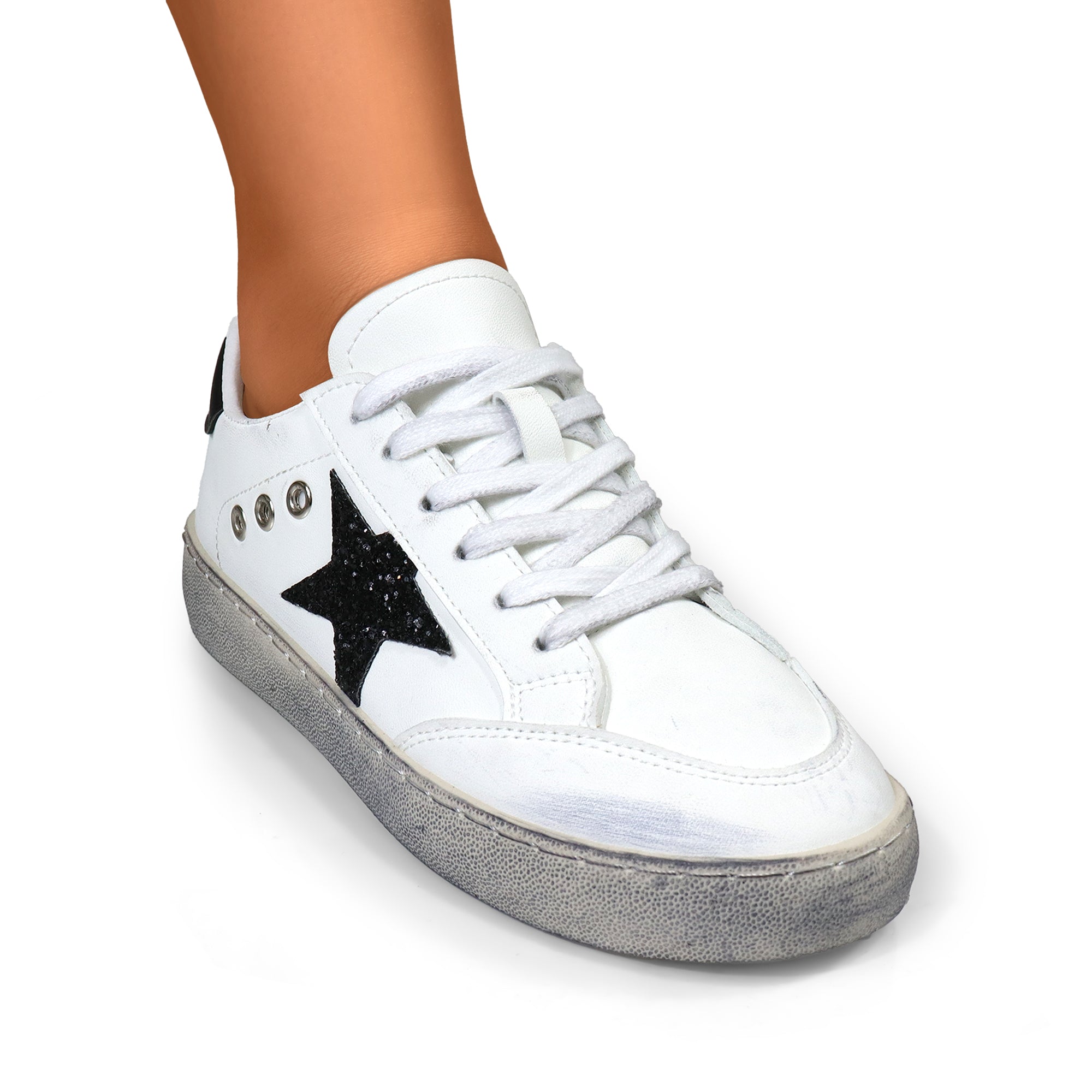 MONDAY-3  BURNISH EFFECT PATCHED SNEAKER WHITE/BLACK
