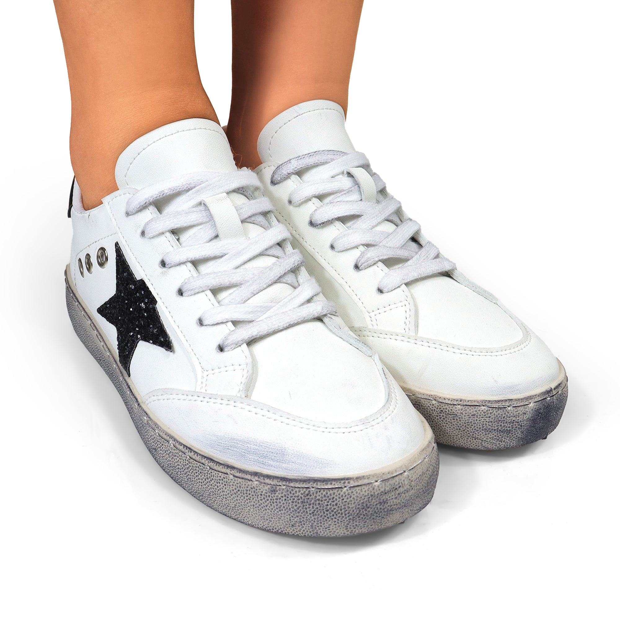 MONDAY-3  BURNISH EFFECT PATCHED SNEAKER WHITE/BLACK