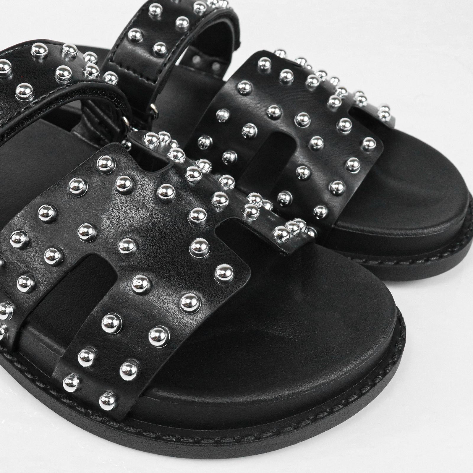 RAD-3 STUD CYBER PU W/ SANDAL BLACK