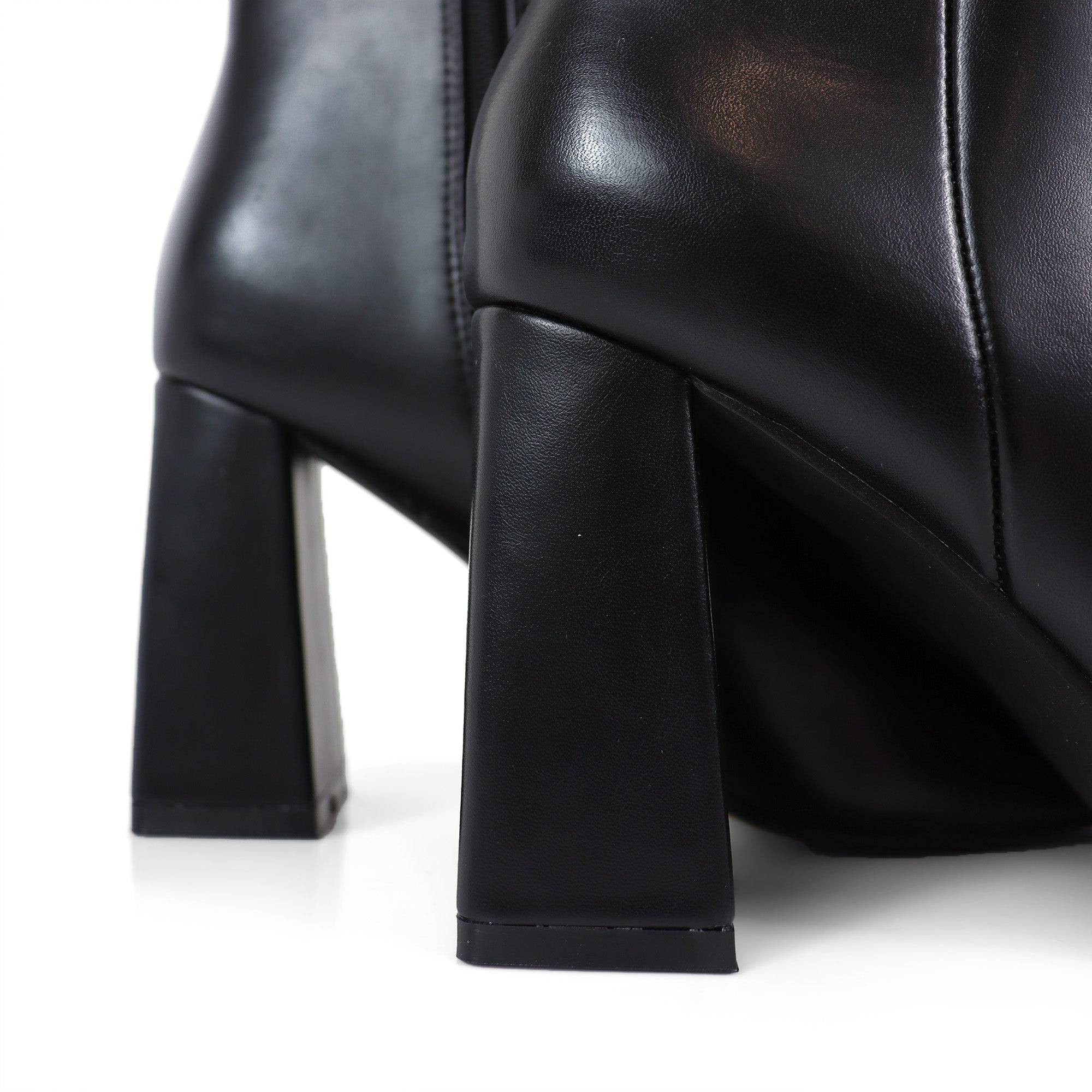 SIERRA-1 POINTED TOE ANKLE BOOT W/ TRAPEZOID HEEL BLACK