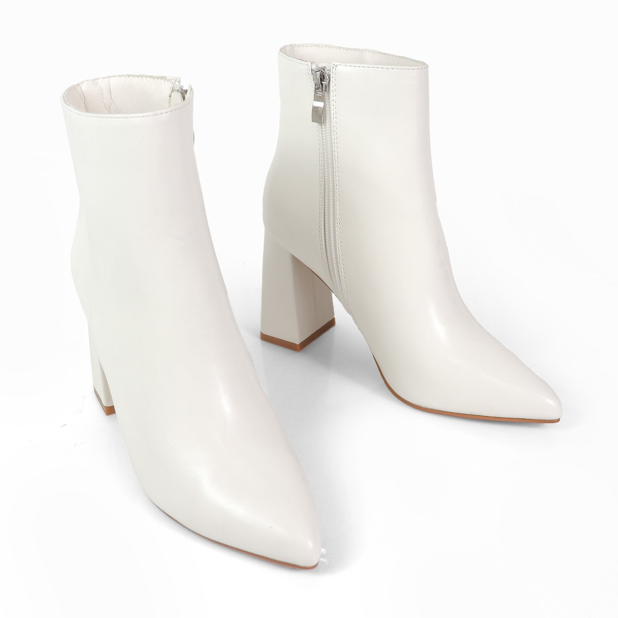 SIERRA-1 POINTED TOE ANKLE BOOT W/ TRAPEZOID HEEL WHITE