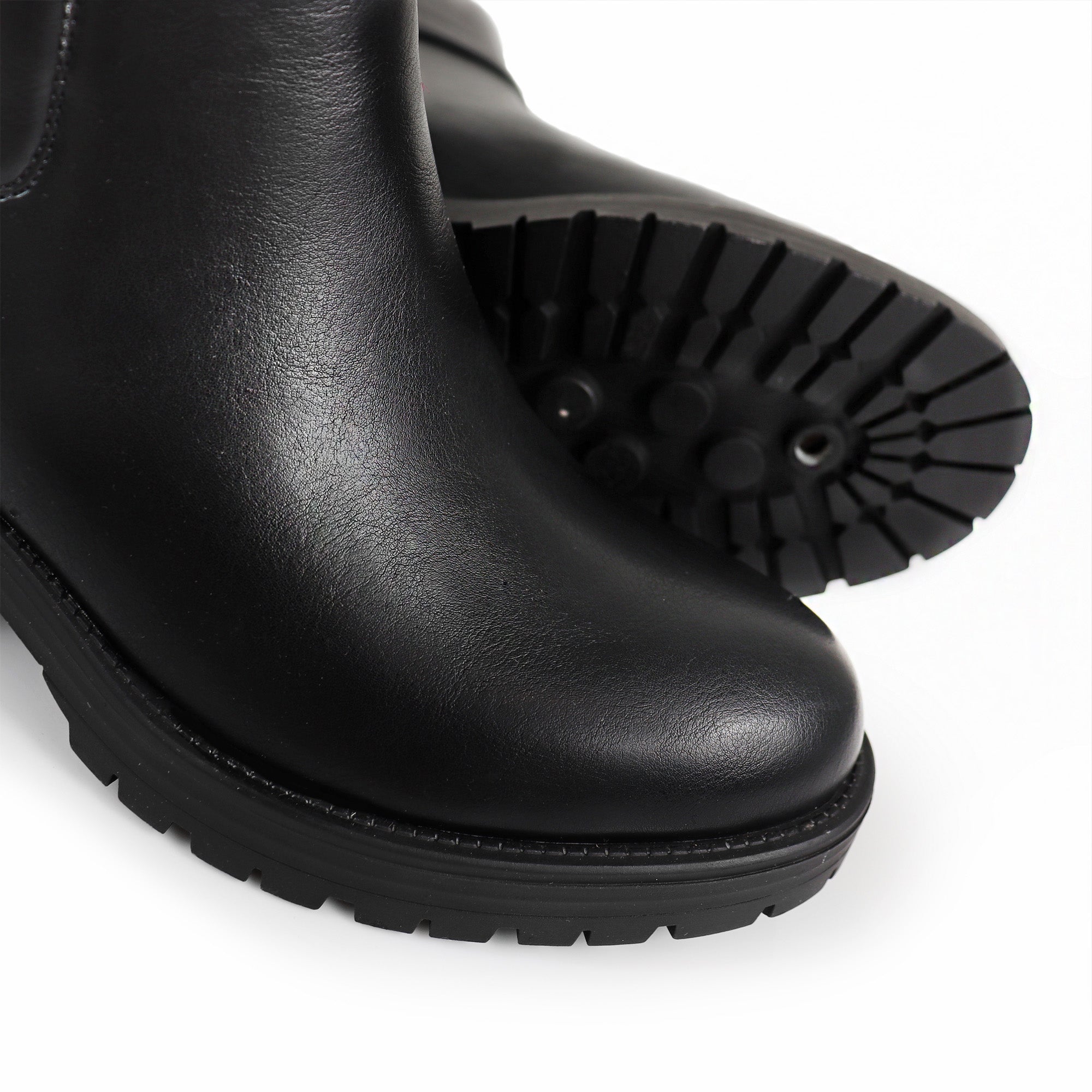 VICKY-1 PLAQUE TOURET ANKLE BOOTIE W/ LUG SOLE BLACK