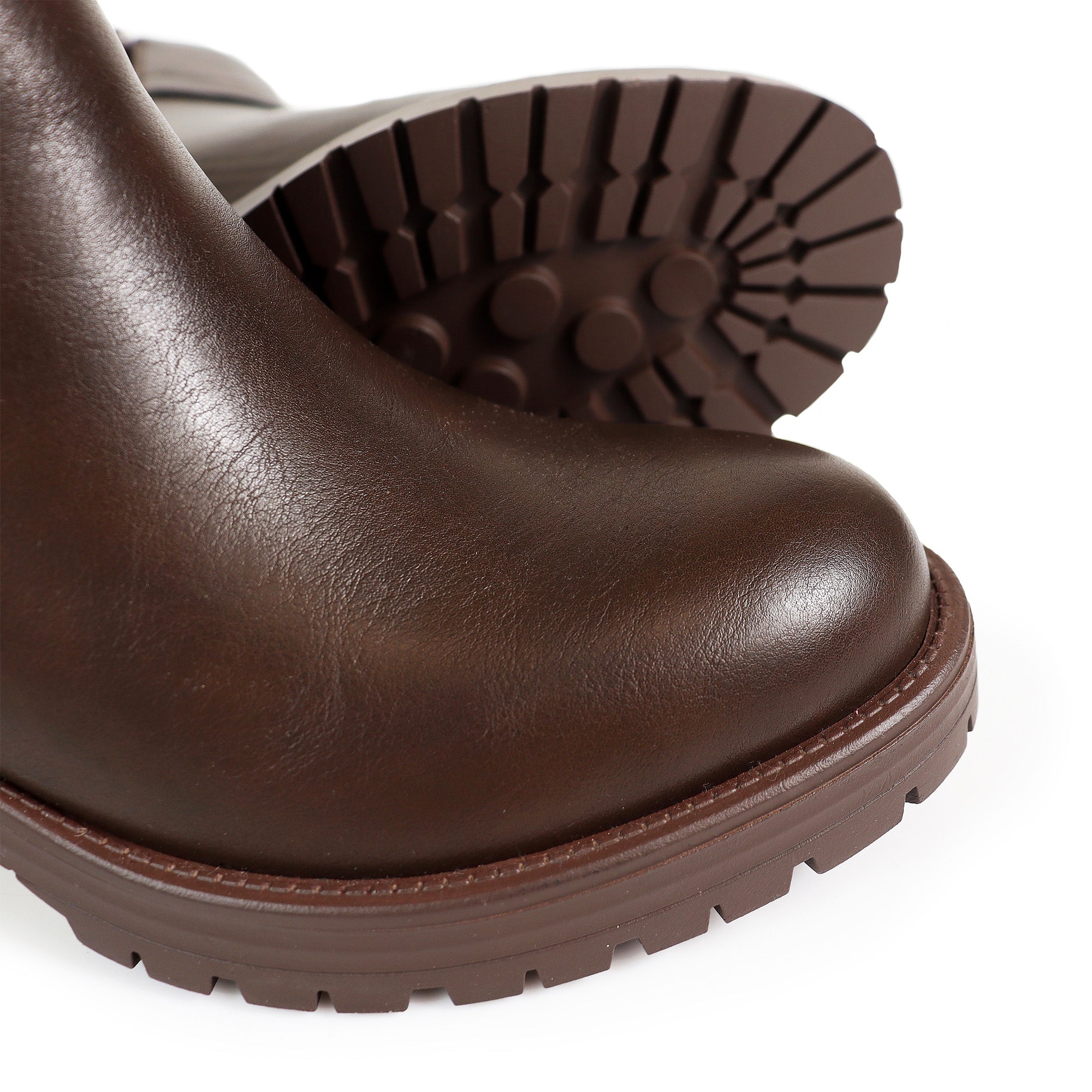 VICKY-1 PLAQUE TOURET ANKLE BOOTIE W/ LUG SOLE BROWN