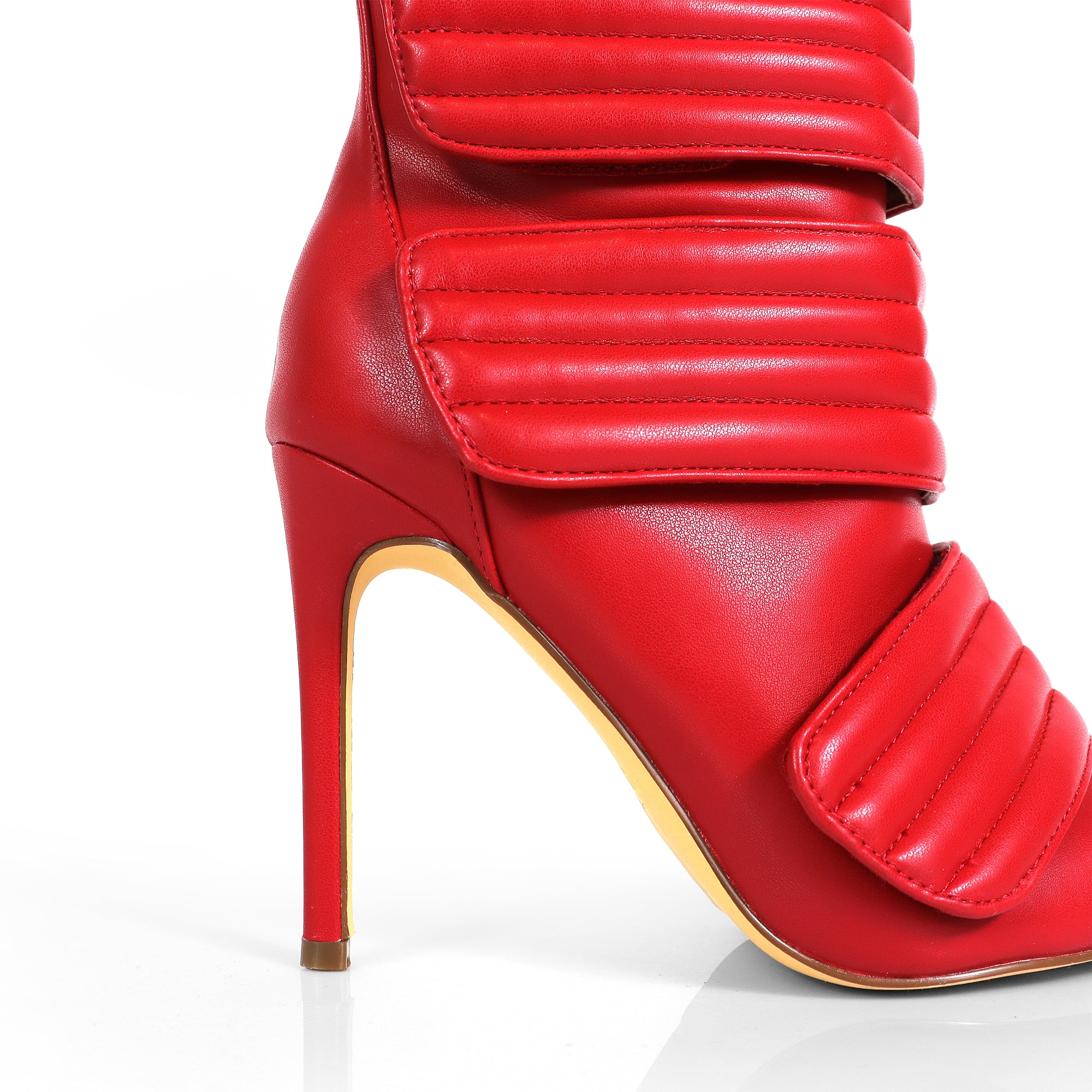 VITTO-130 POINTED TOE PANELBOOTIE W/ HEEL RED
