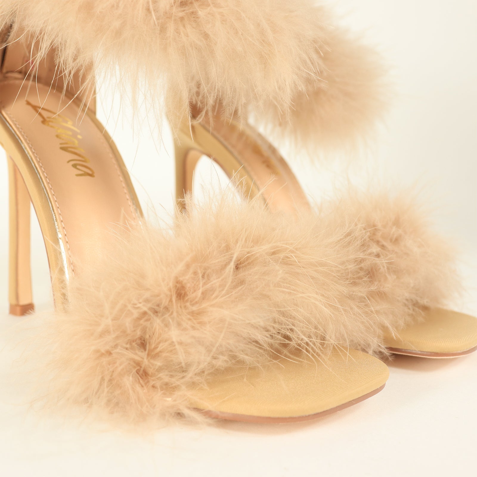 YANNA-1 SQUARED OPEN TOE DUO OSTRICH BAND HEEL - NUDE