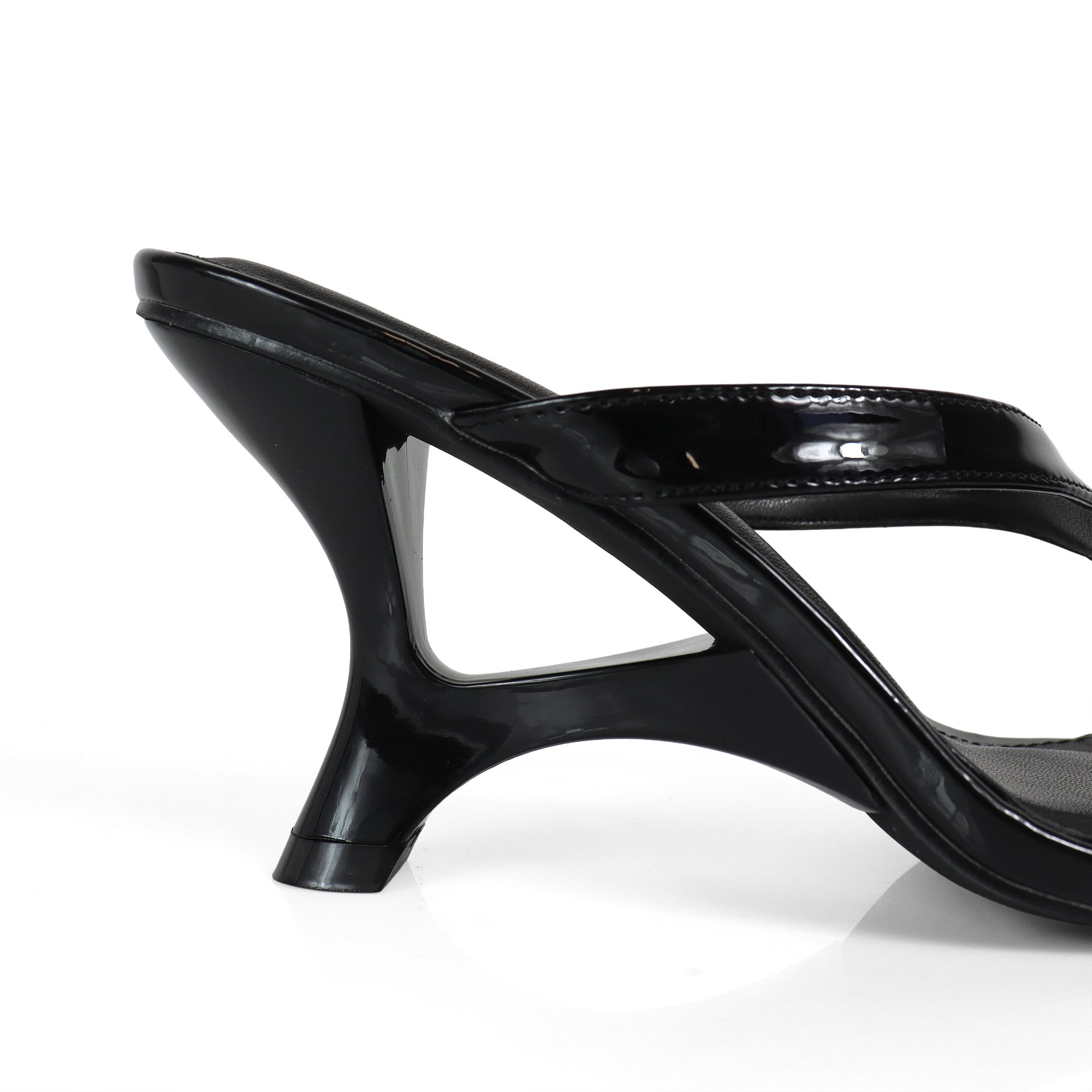 ZARRA-1 THONG W/ SPECIAL HEEL BLACK