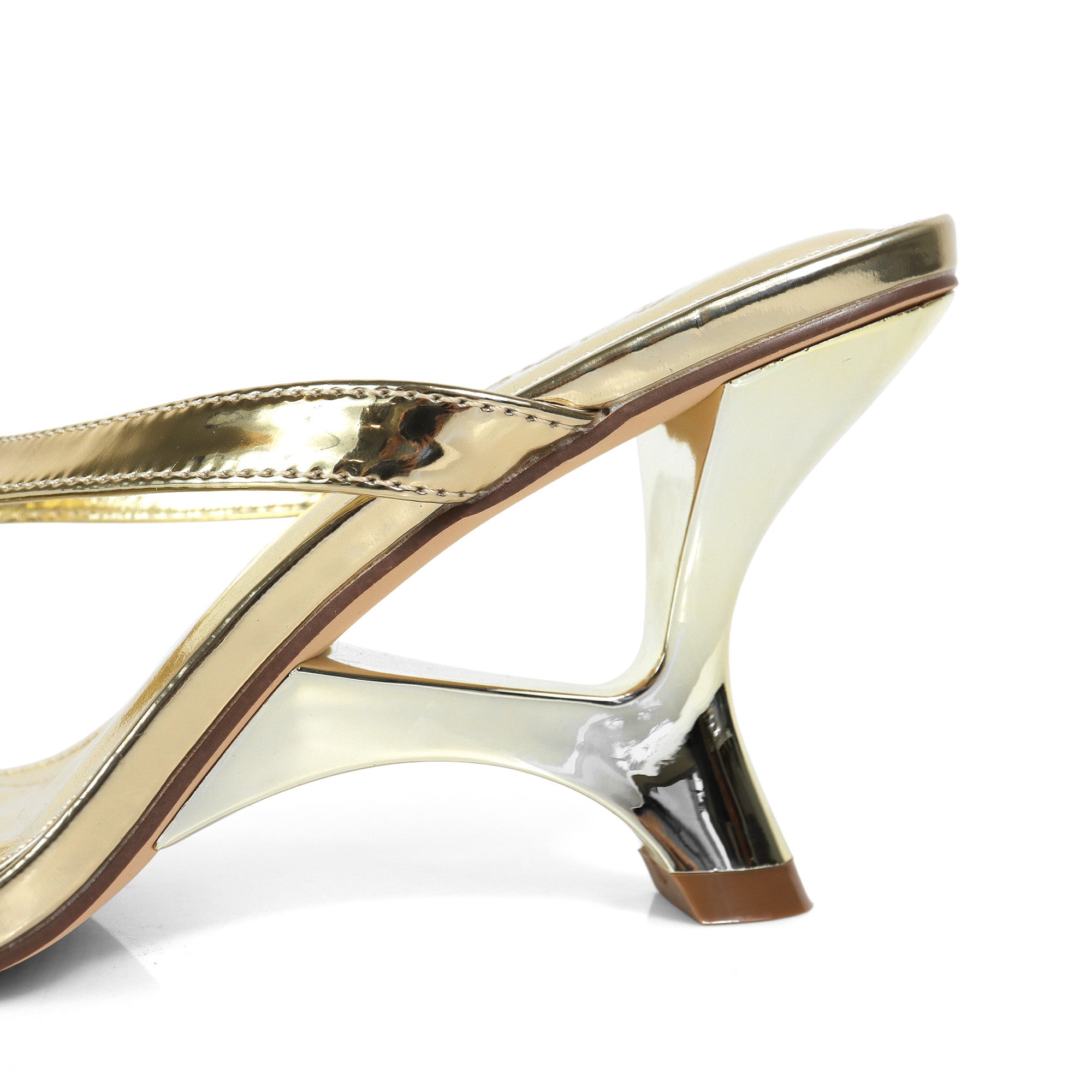 ZARRA-1 THONG W/ SPECIAL HEEL GOLD