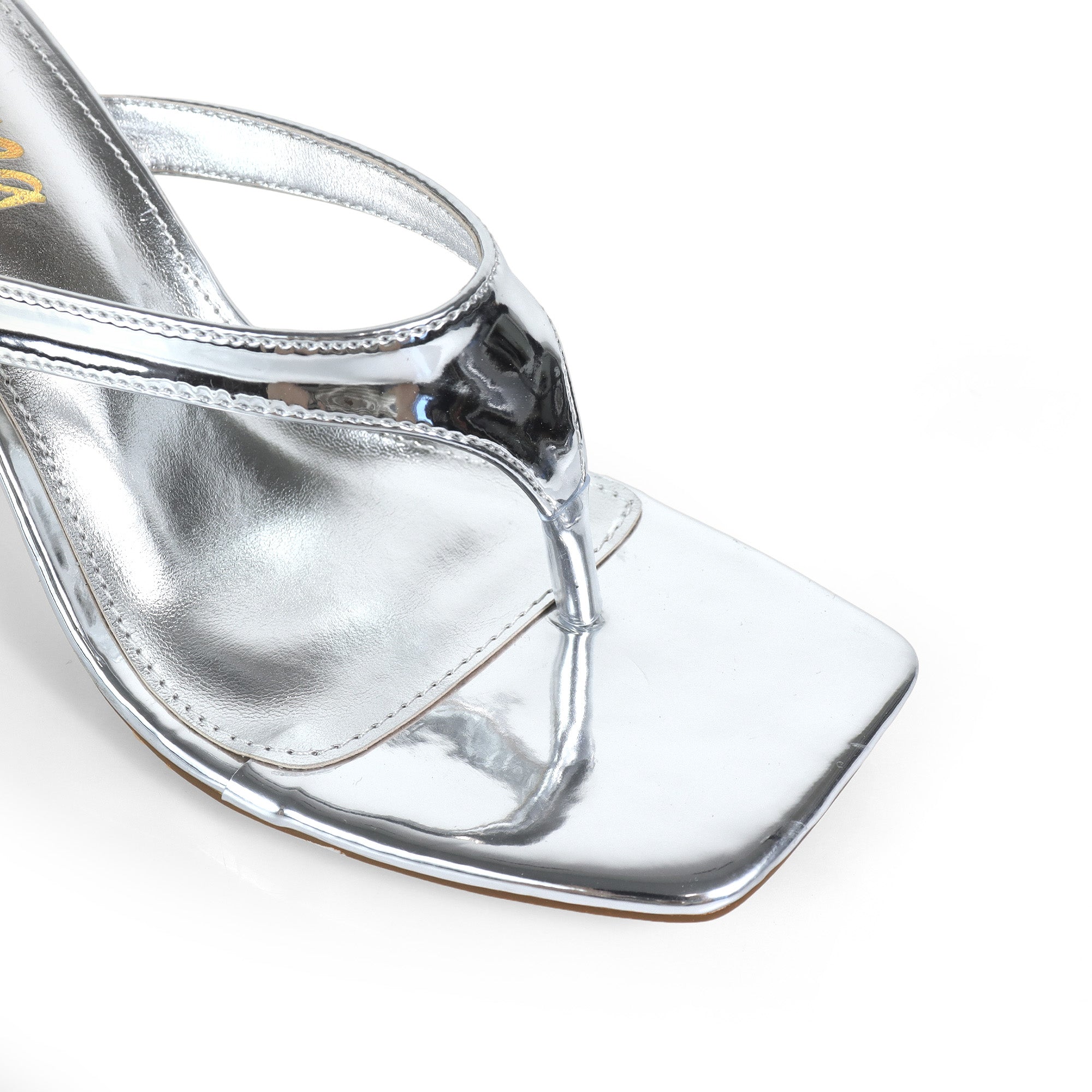 ZARRA-1 THONG W/ SPECIAL HEEL SILVER